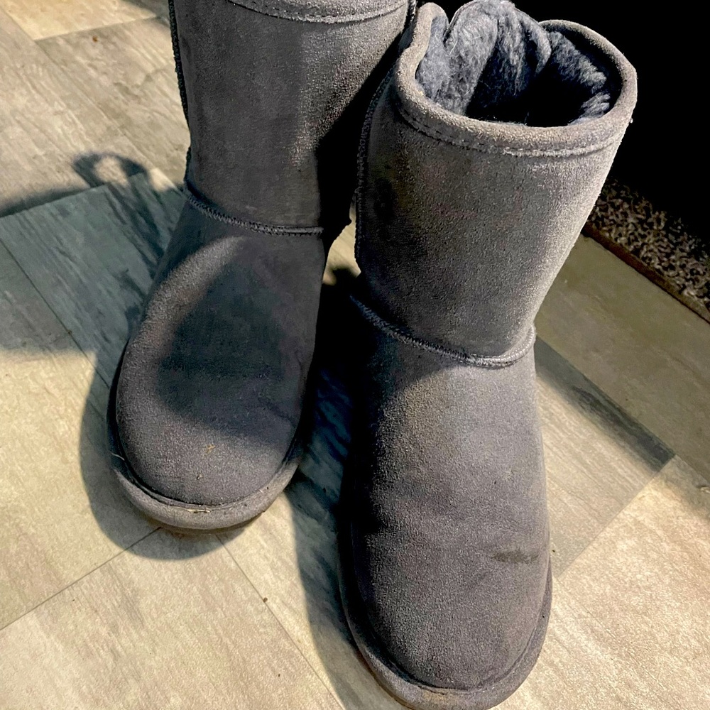 Grey Bear Paw boots